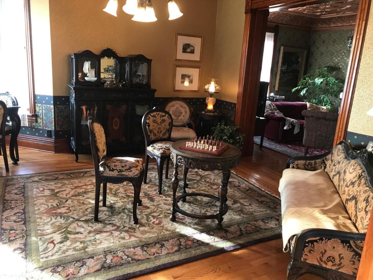 The Nauvoo Grand Bed & Breakfast Eksteriør bilde